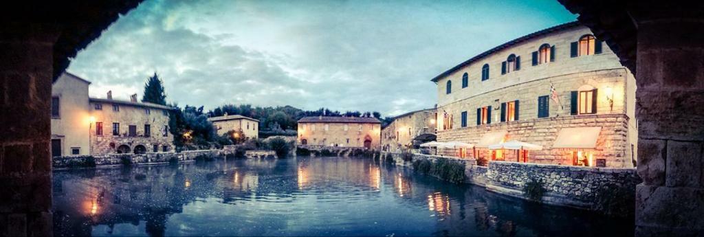 Appartamento Casa Dante Vivo dʼOrcia Esterno foto